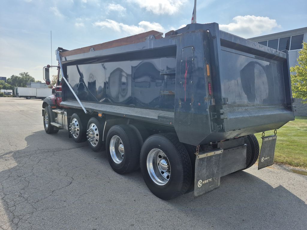 Slide images of 2022 MACK GR104BR