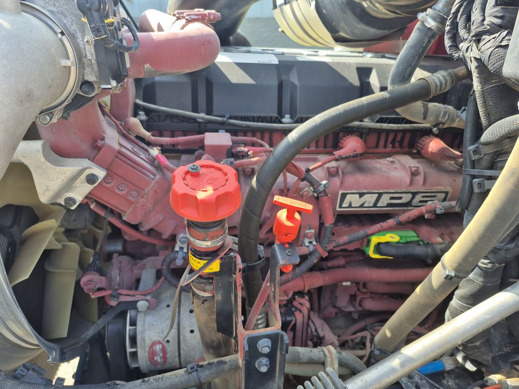 Slide images of 2022 MACK GR104BR