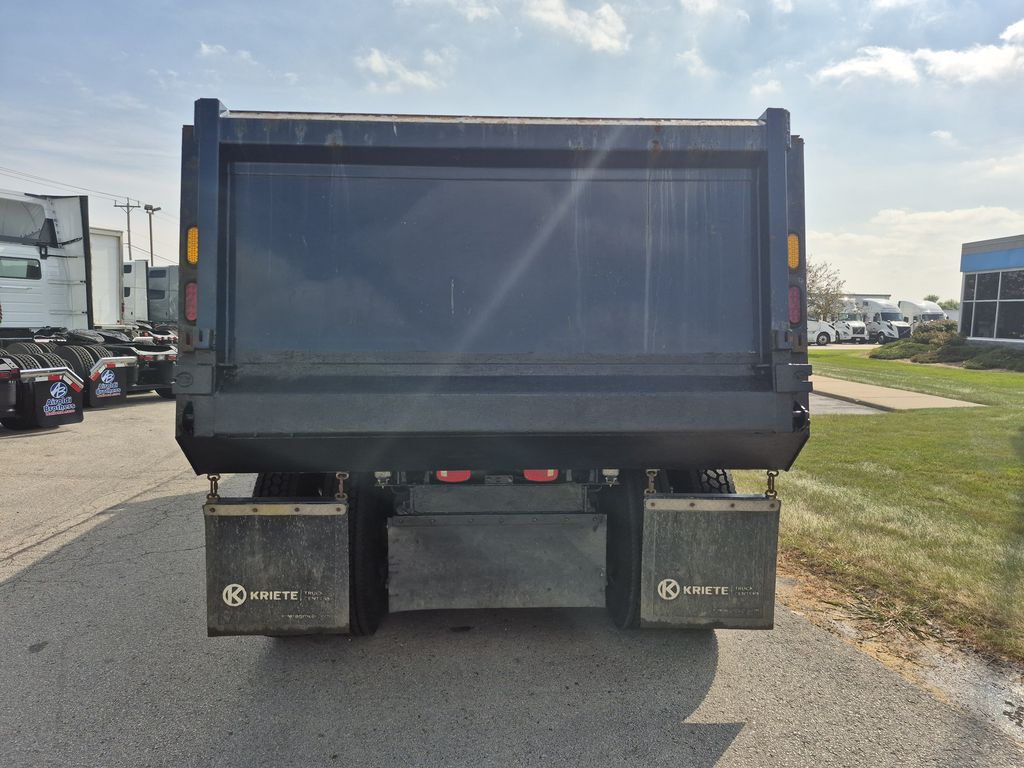 Slide images of 2022 MACK GR104BR