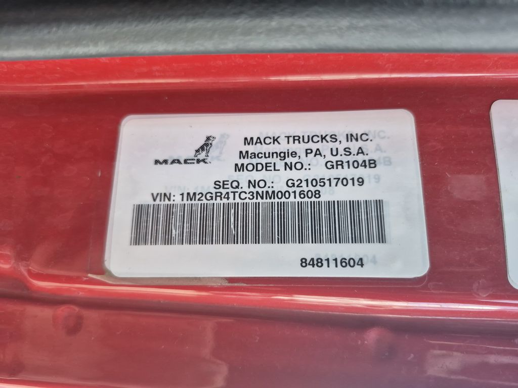 Slide images of 2022 MACK GR104BR