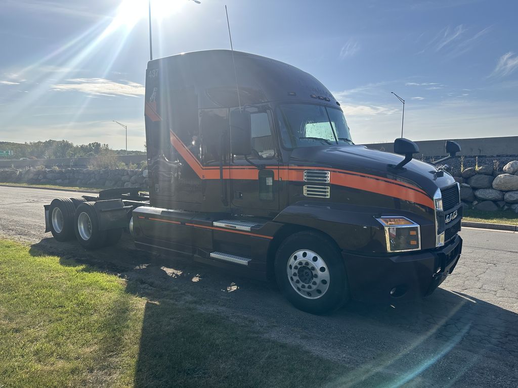 Slide images of 2019 MACK ANTHEM