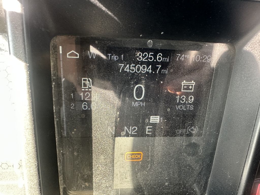 Slide images of 2019 MACK ANTHEM