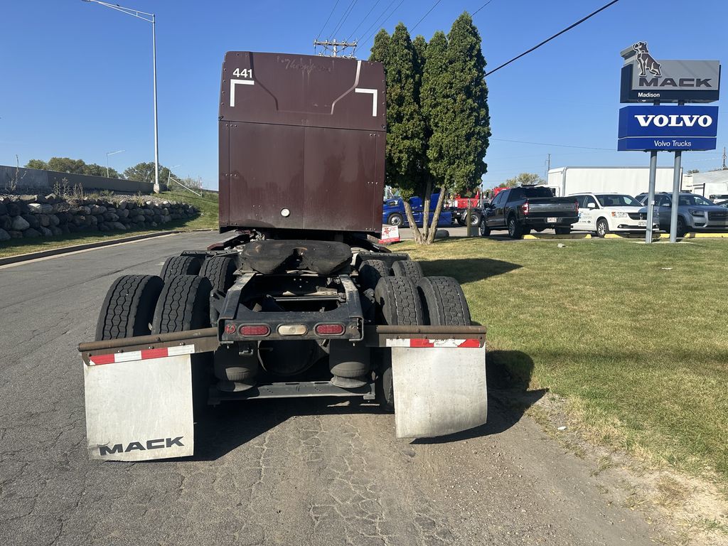 Slide images of 2019 MACK ANTHEM