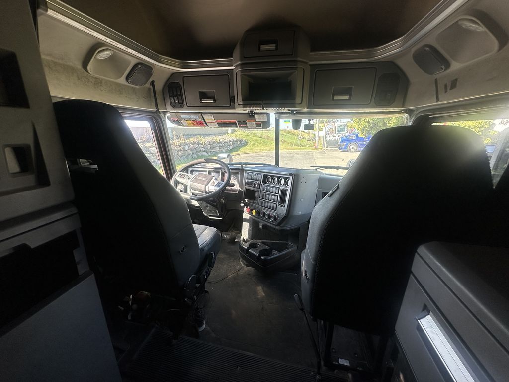 Slide images of 2019 MACK ANTHEM