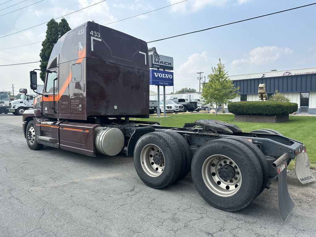Slide images of 2019 MACK ANTHEM