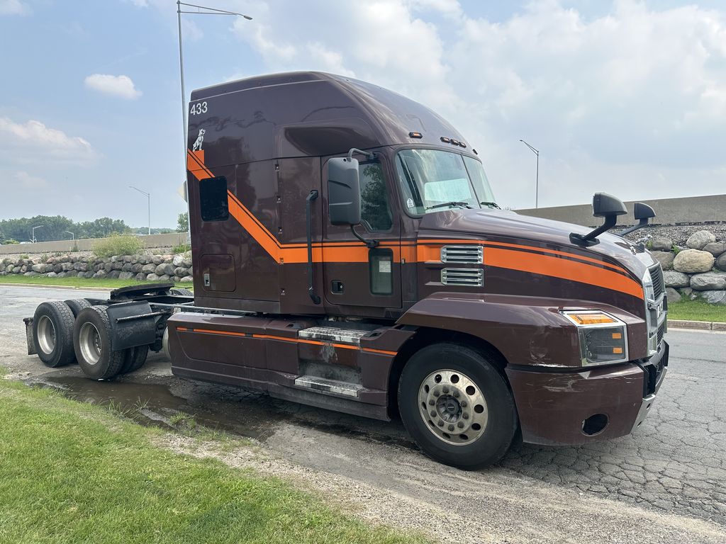 Slide images of 2019 MACK ANTHEM