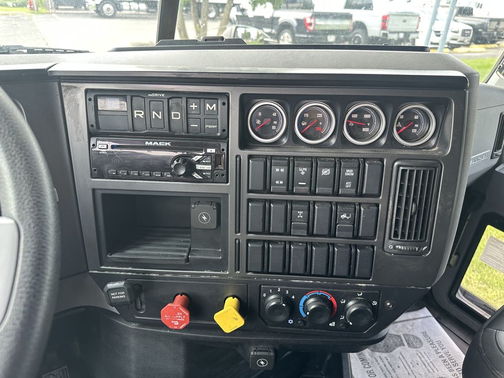 Slide images of 2019 MACK ANTHEM