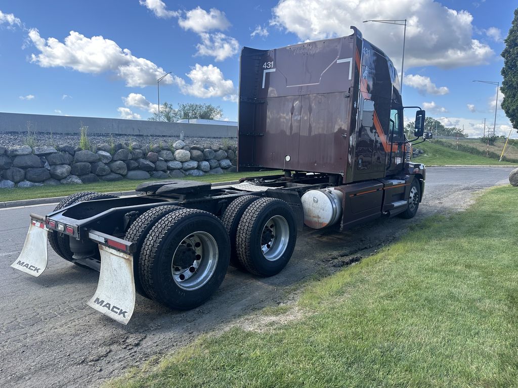 Slide images of 2019 MACK ANTHEM