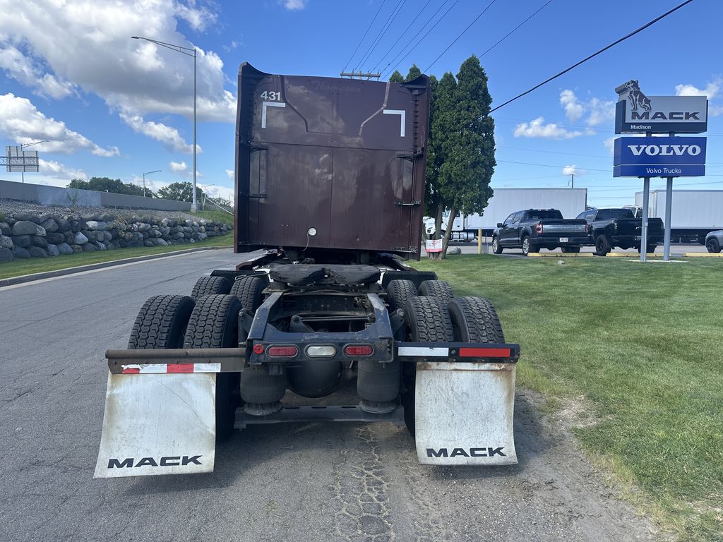 Slide images of 2019 MACK ANTHEM