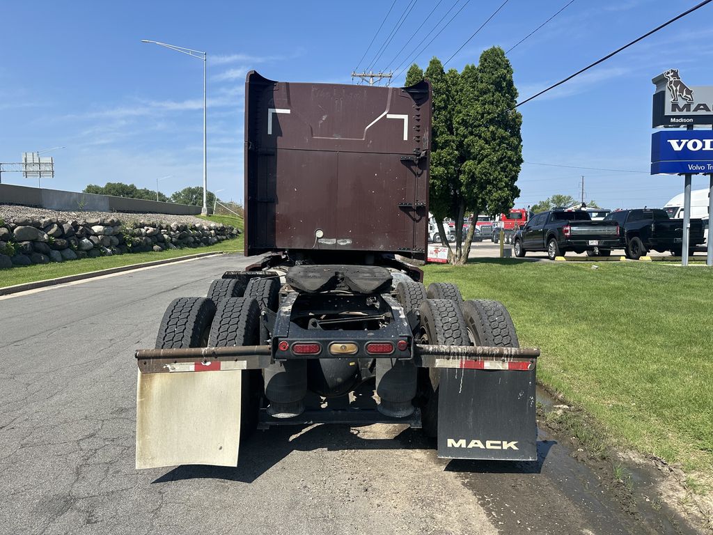 Slide images of 2020 MACK ANTHEM