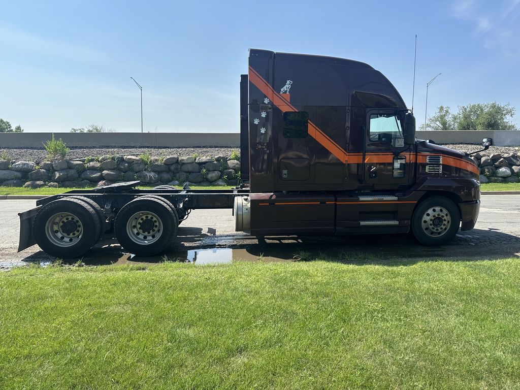 Slide images of 2020 MACK ANTHEM
