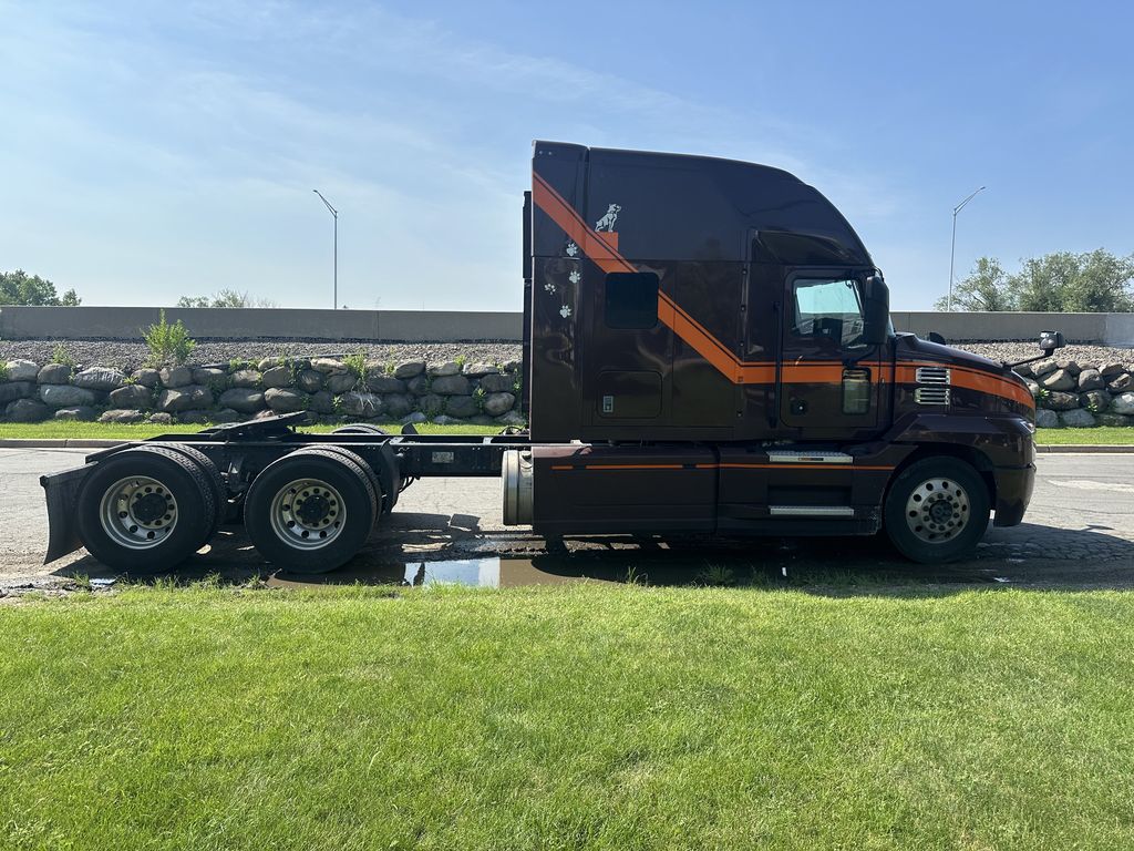 Slide images of 2019 MACK ANTHEM