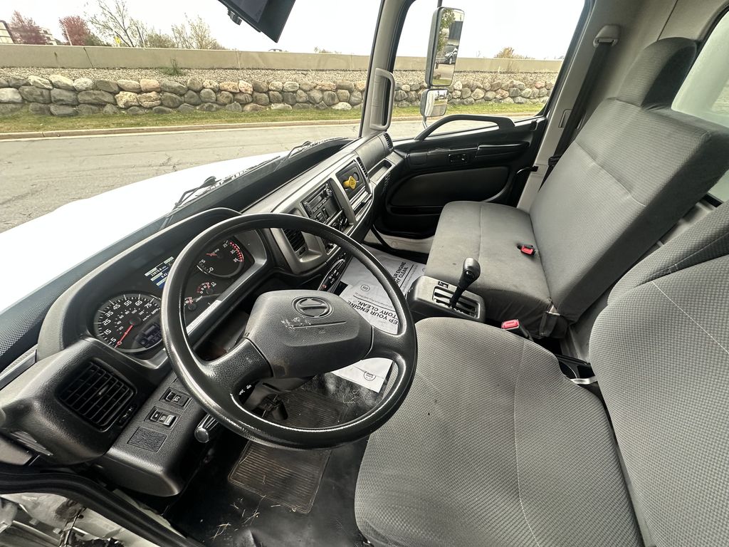 Slide images of 2020 HINO 268A