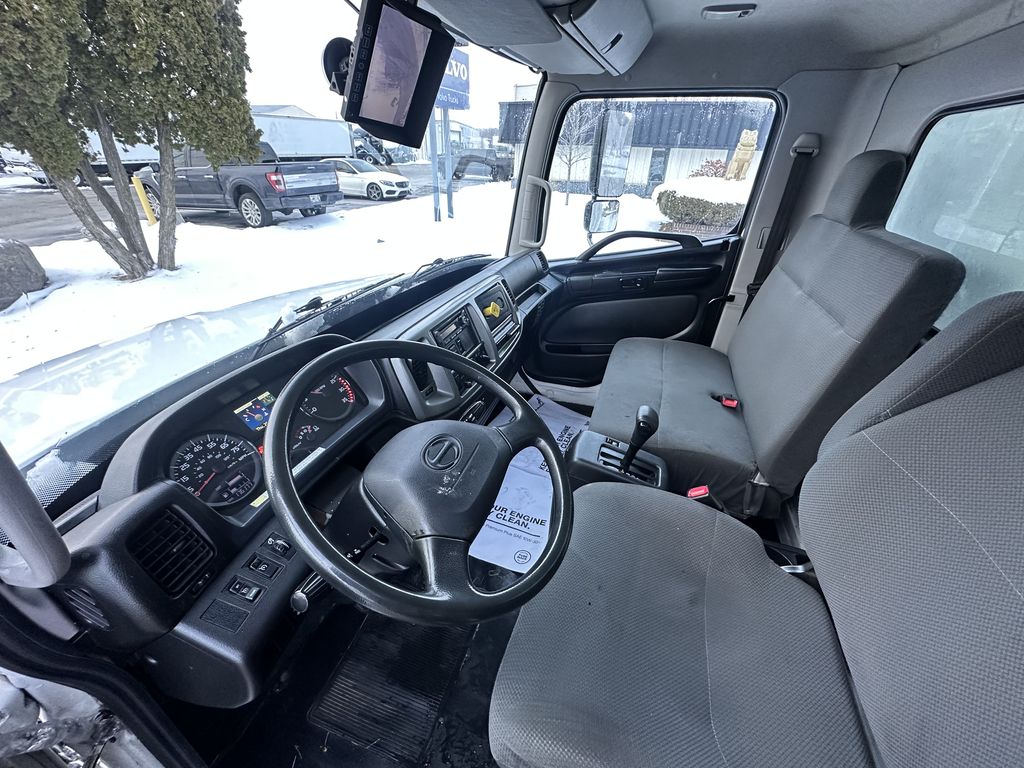 Slide images of 2020 HINO 268A