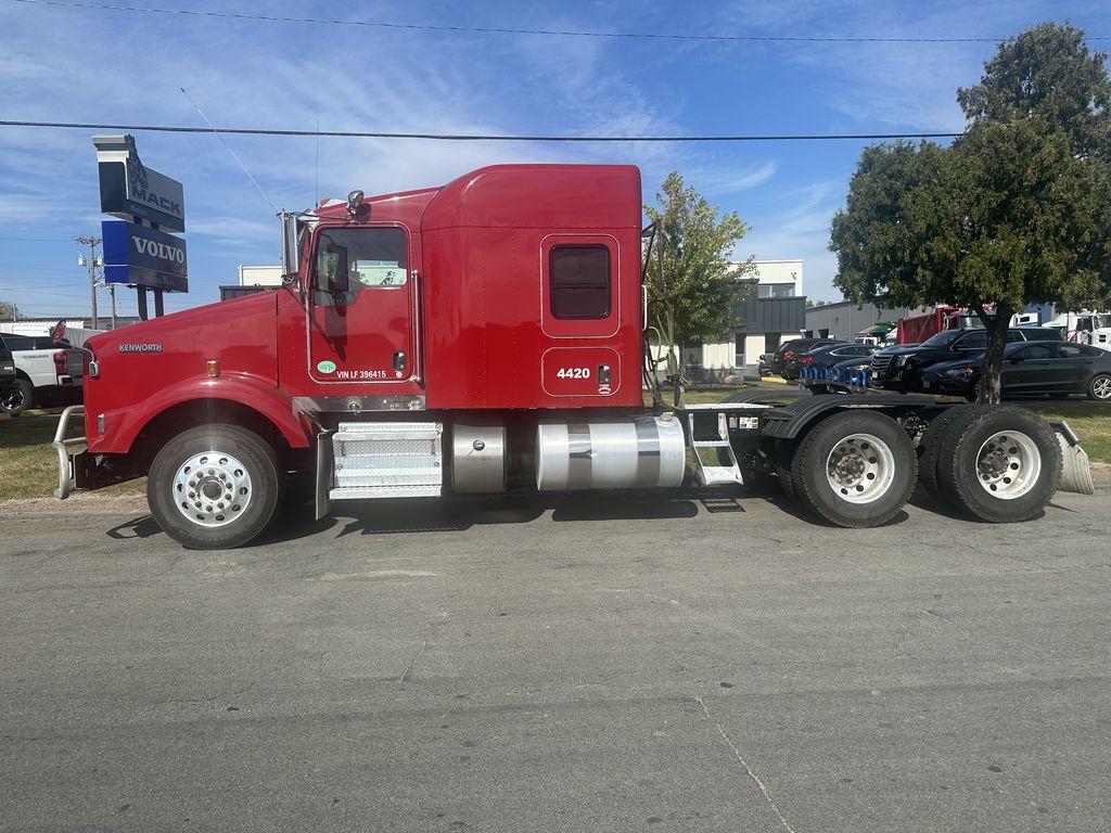 Slide images of 2020 KENWORTH T800B