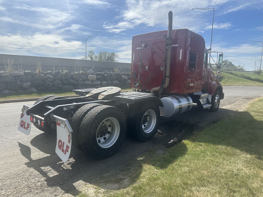 Slide images of 2020 KENWORTH T800B