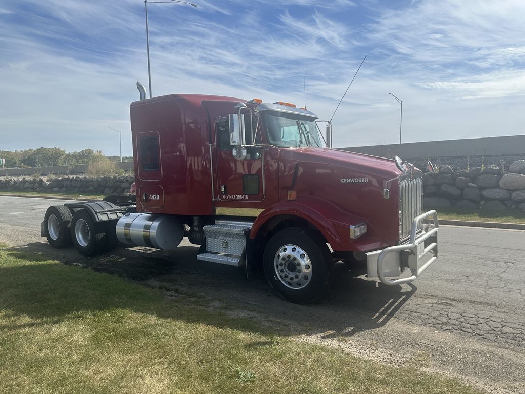 Slide images of 2020 KENWORTH T800B