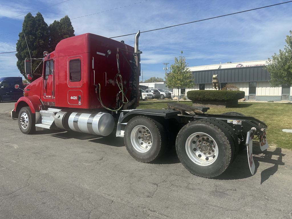 Slide images of 2020 KENWORTH T800B