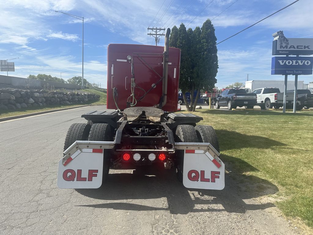 Slide images of 2020 KENWORTH T800B