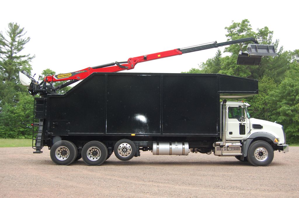 Slide images of 2026 MACK GR64B
