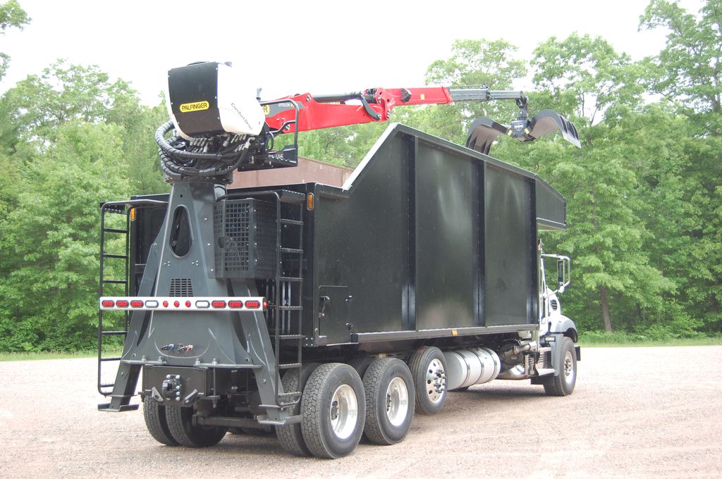 Slide images of 2026 MACK GR64B