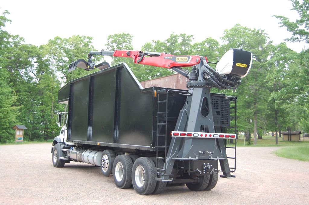 Slide images of 2026 MACK GR64B