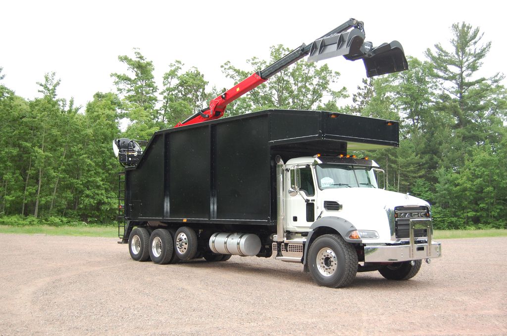 Slide images of 2026 MACK GR64B