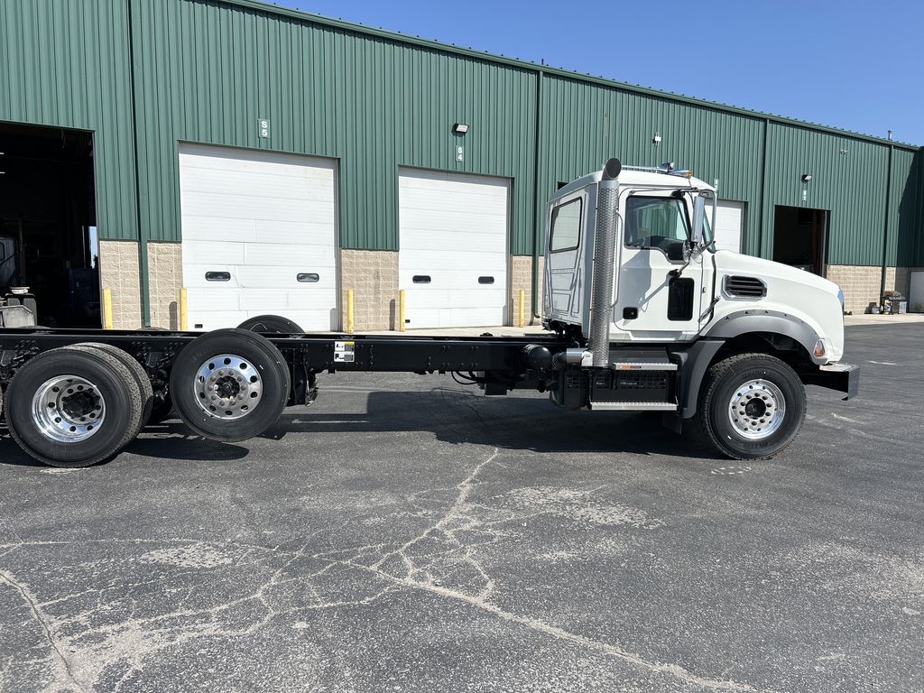 Slide images of 2026 MACK GR84B