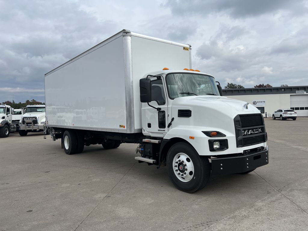 Slide images of 2025 MACK MD642