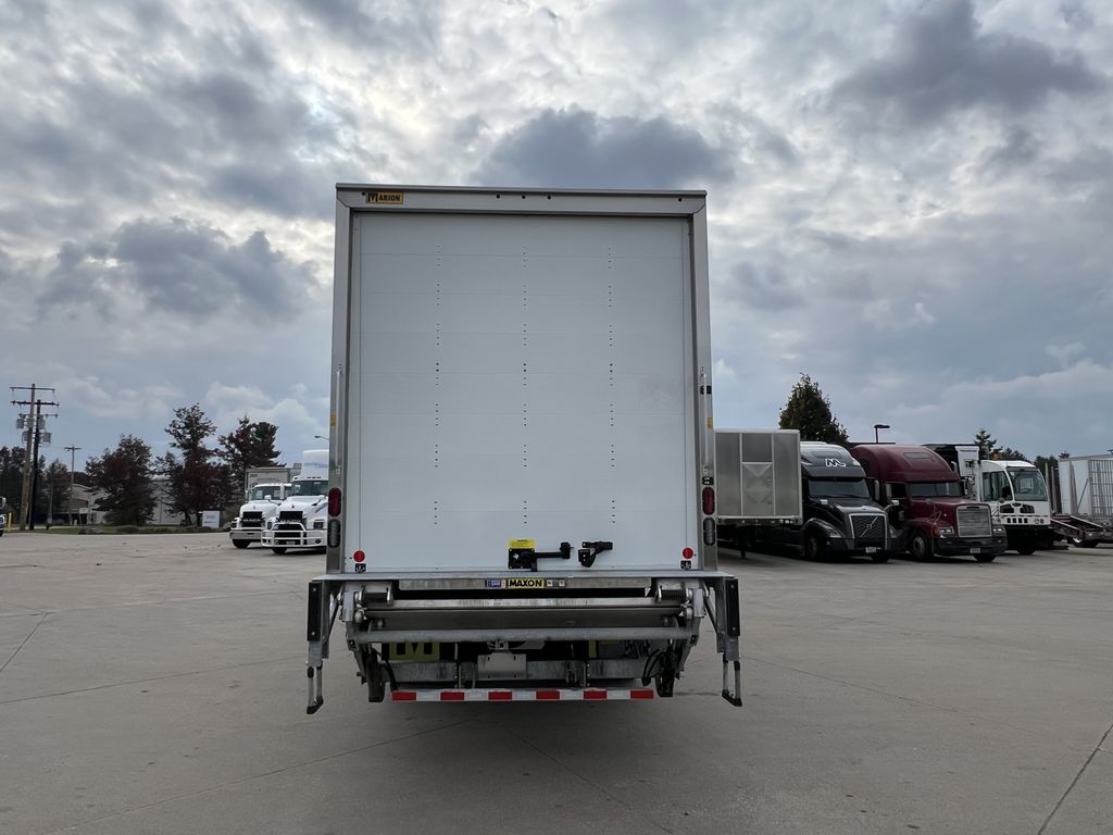 Slide images of 2025 MACK MD642