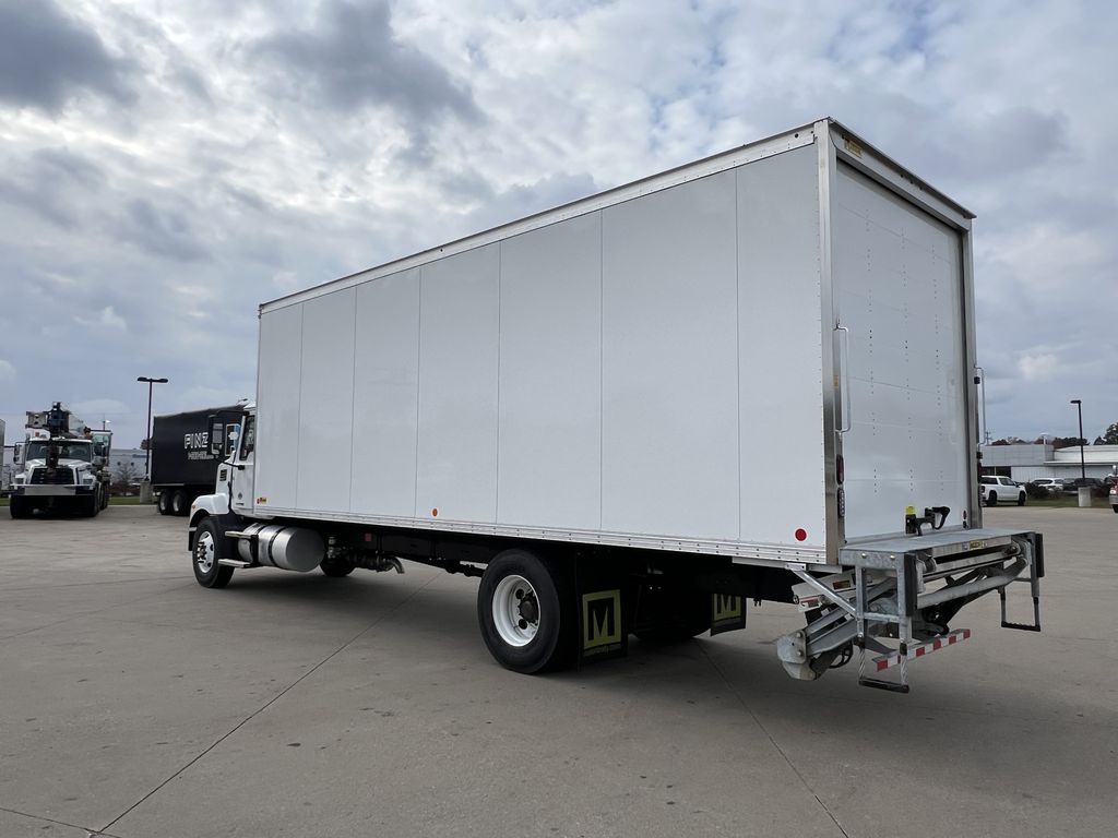 Slide images of 2025 MACK MD642
