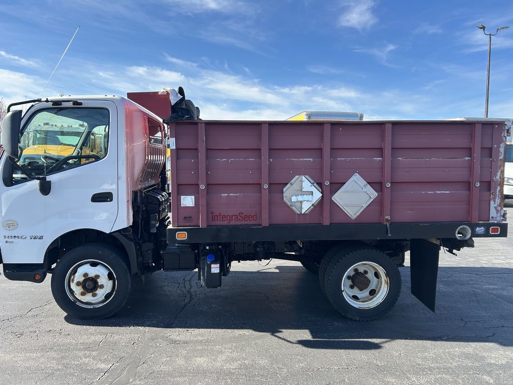 Slide images of 2018 HINO 195