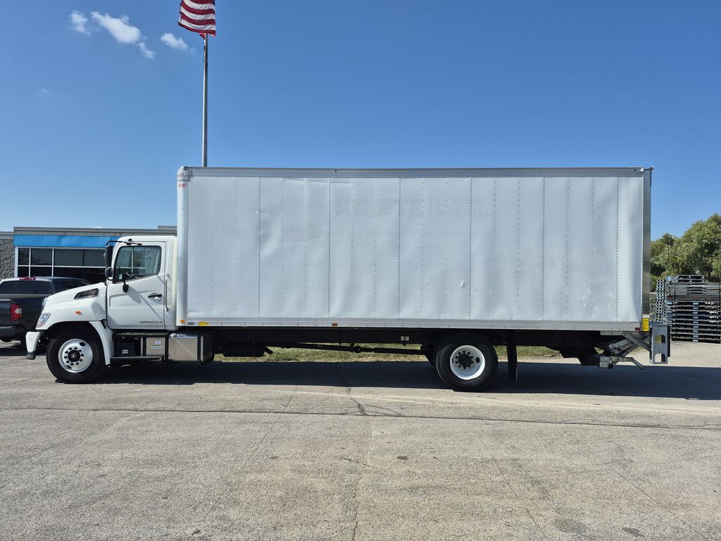 Slide images of 2023 HINO L6