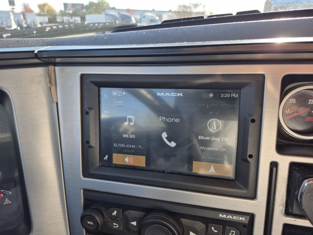 Slide images of 2021 MACK AN64T