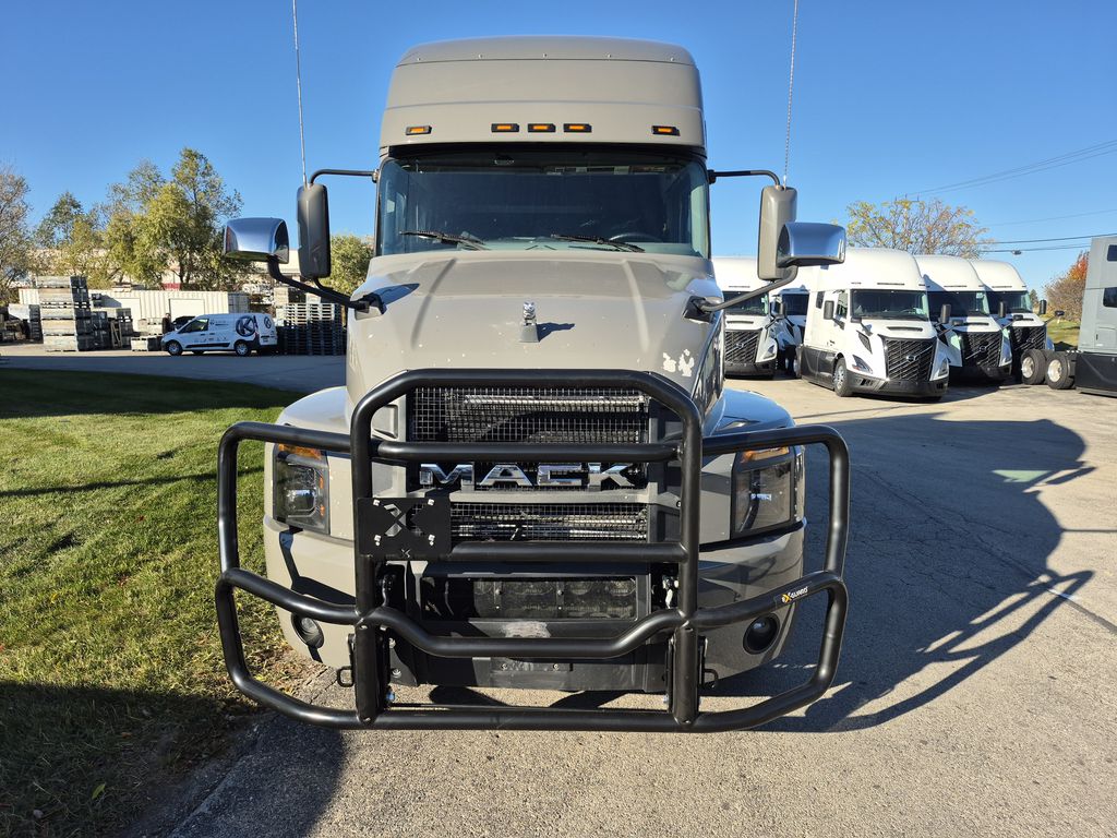 Slide images of 2021 MACK AN64T