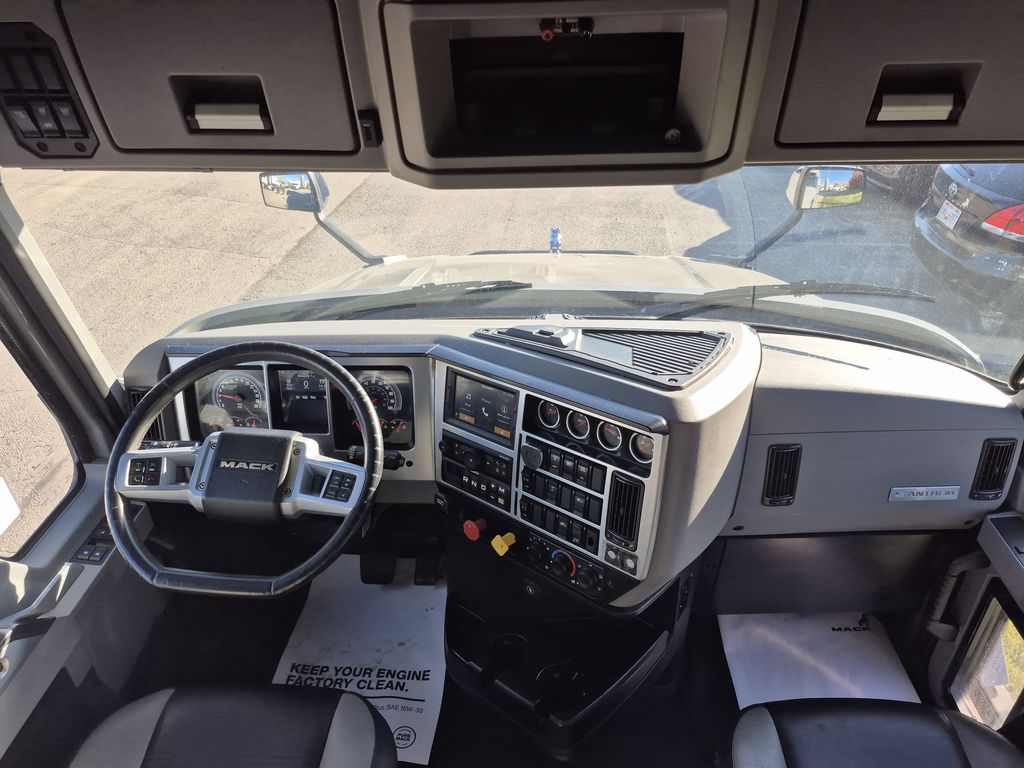 Slide images of 2021 MACK AN64T