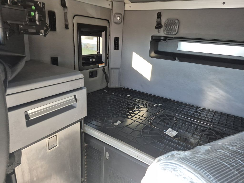 Slide images of 2021 MACK AN64T