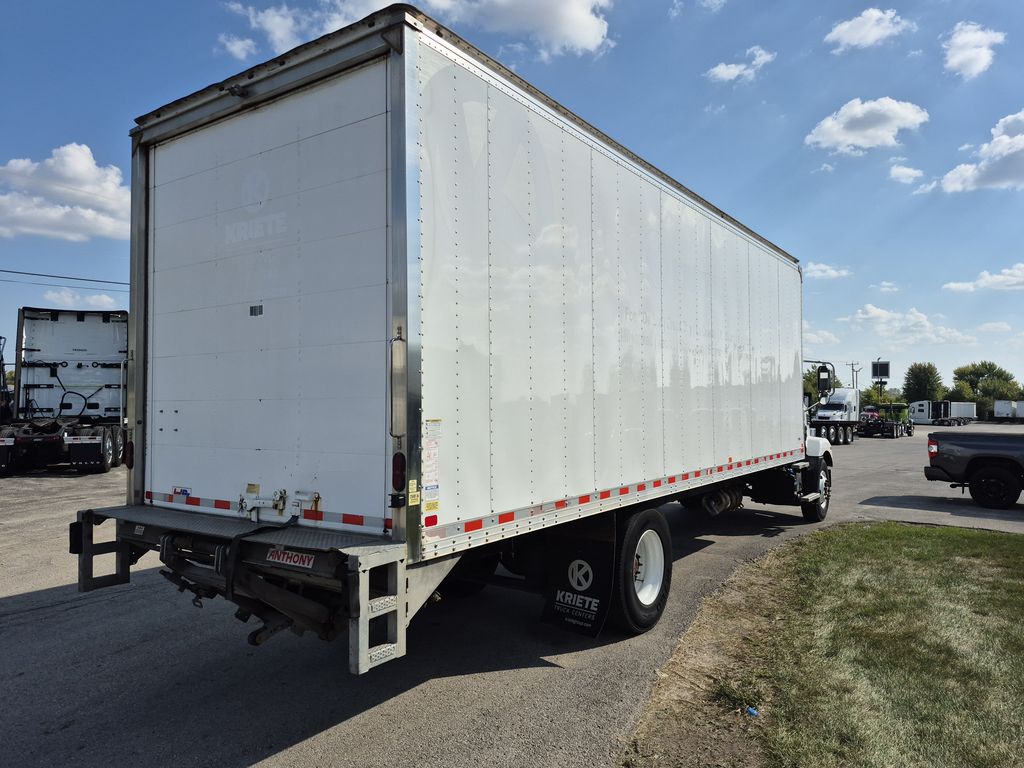 Slide images of 2022 MACK MD642