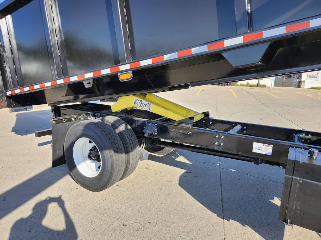 Slide images of 2026 MACK MD7