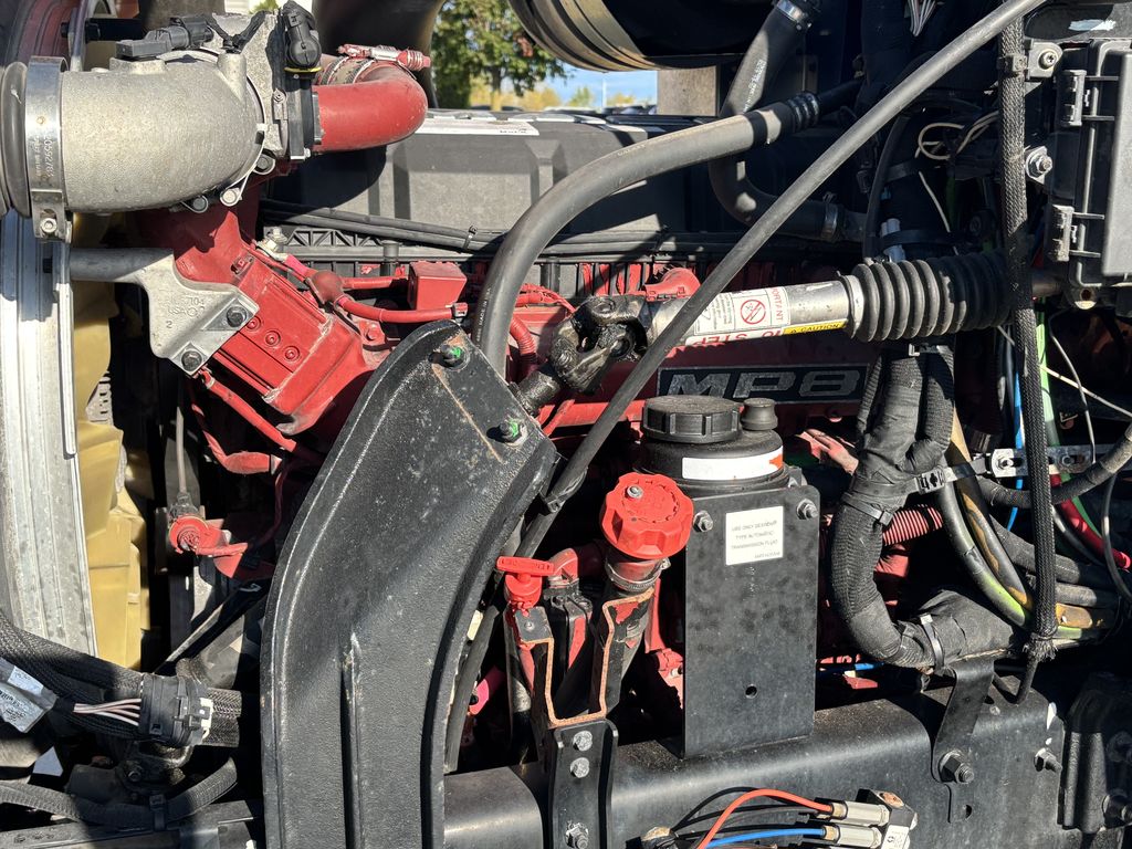 Slide images of 2020 MACK PINNACLE