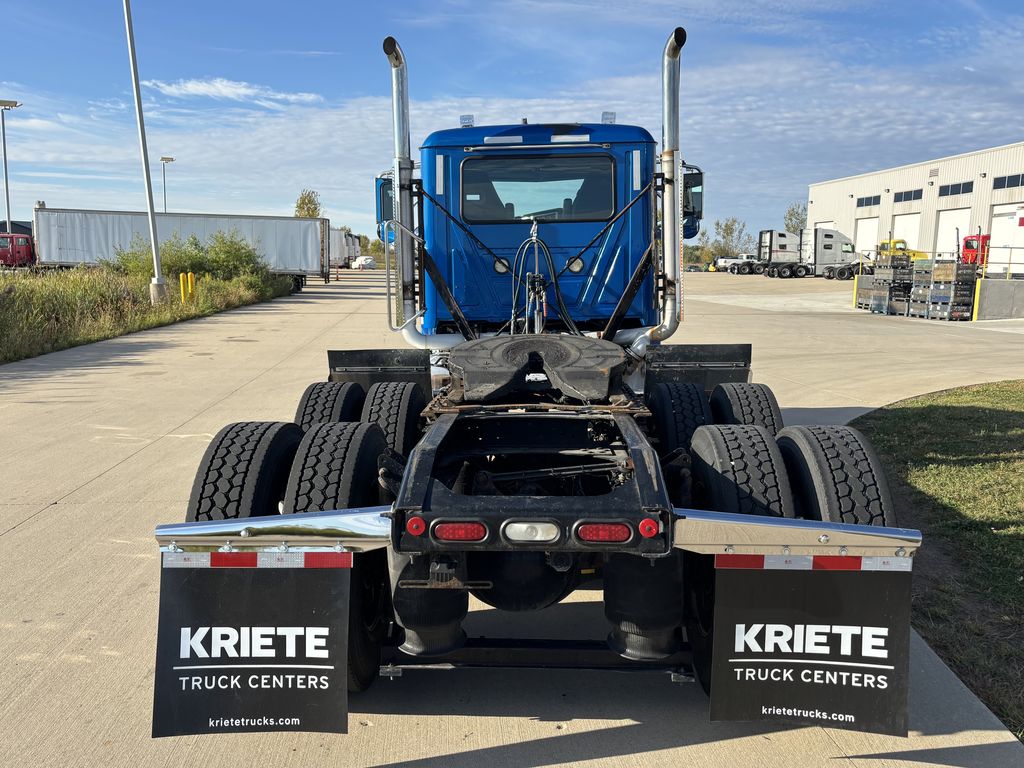 Slide images of 2020 MACK PINNACLE