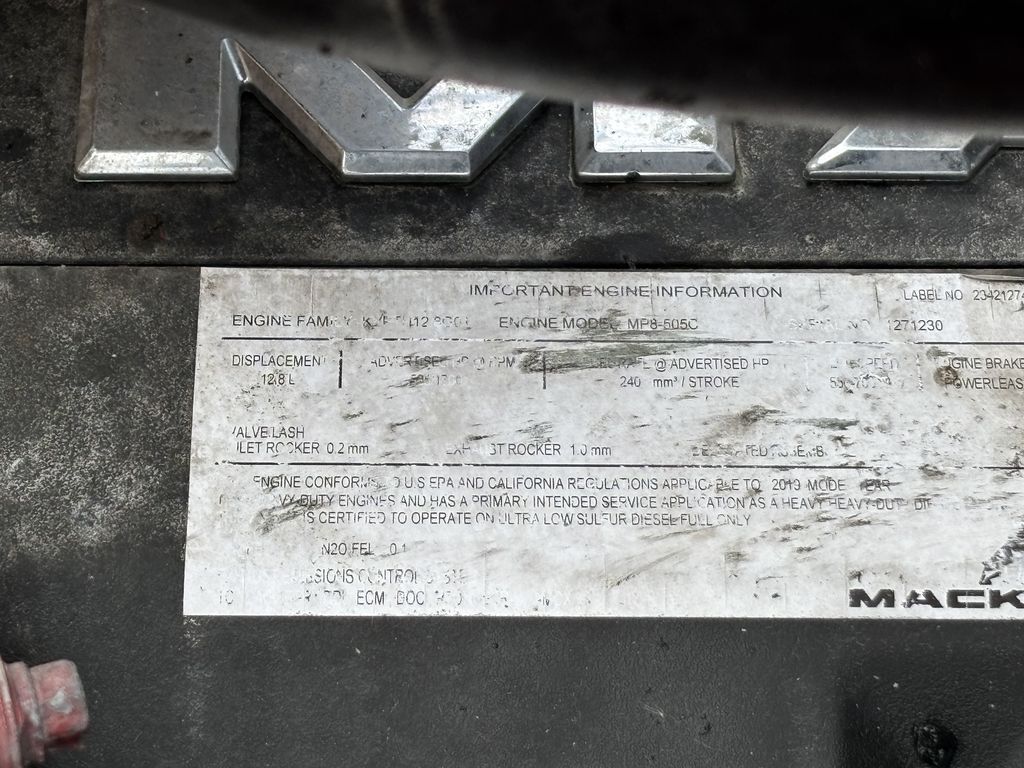 Slide images of 2020 MACK PI64T