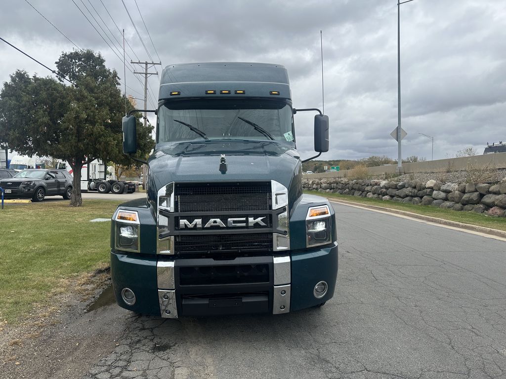 Slide images of 2020 MACK AN64T