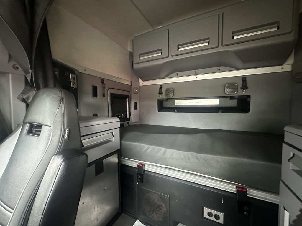 Slide images of 2020 MACK AN64T