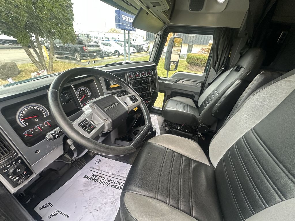 Slide images of 2020 MACK AN64T