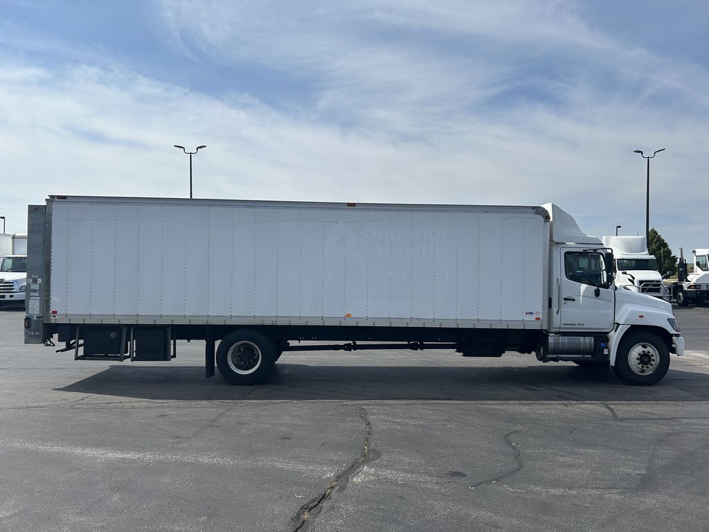 Slide images of 2020 HINO 338