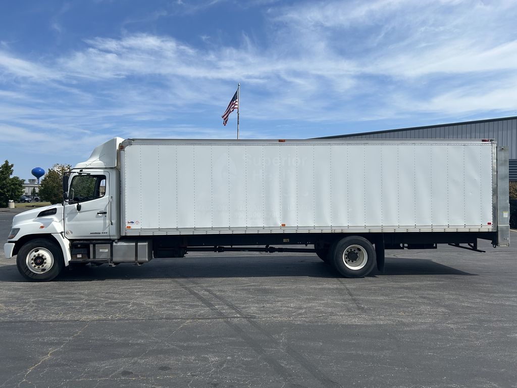 Slide images of 2020 HINO 338