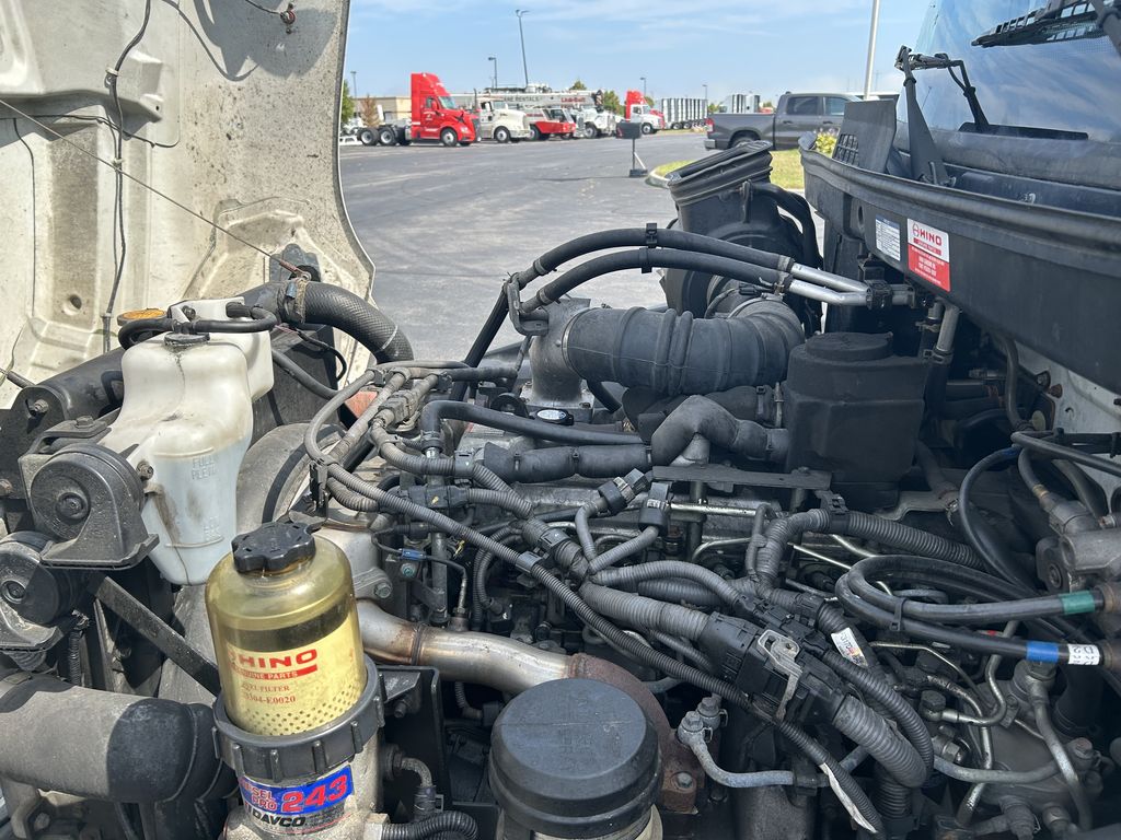 Slide images of 2020 HINO 338