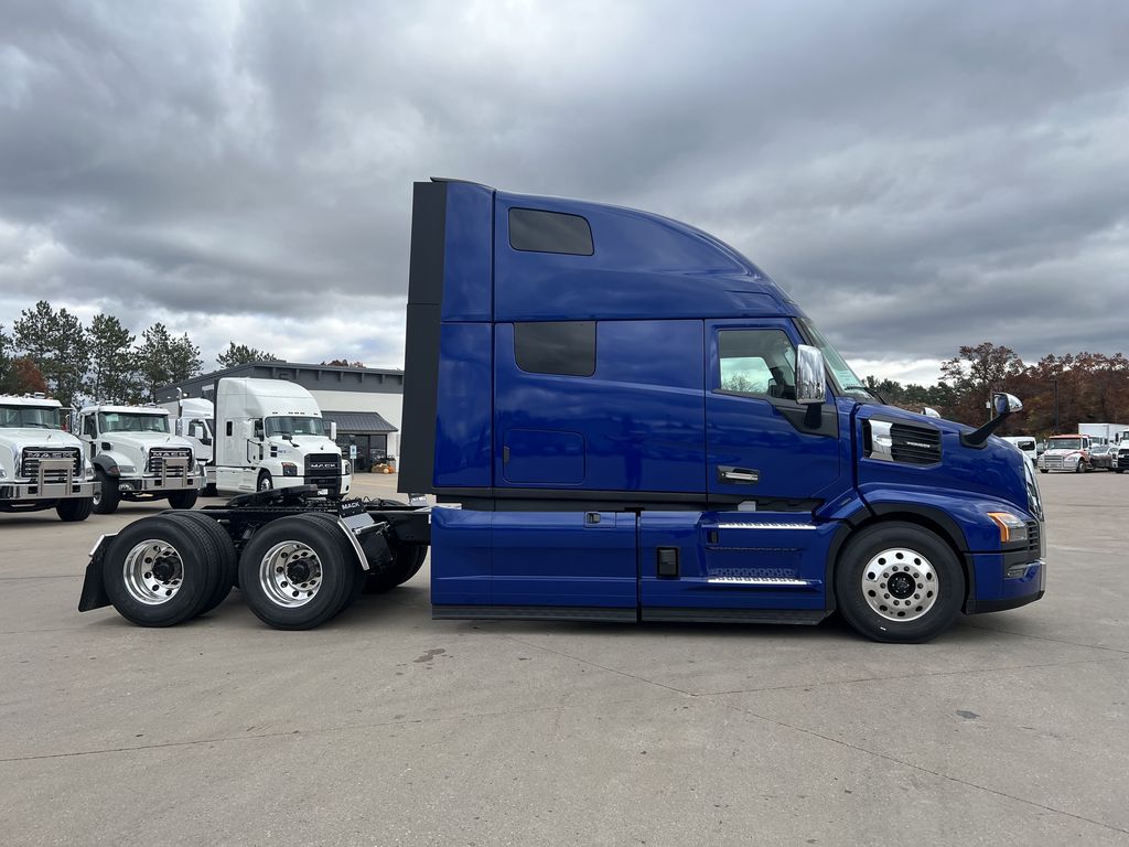 Slide images of 2026 MACK PIONEER 64T 76H
