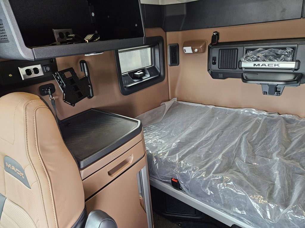 Slide images of 2026 MACK PIONEER 64T 76H